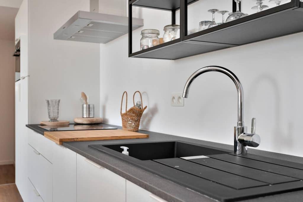 City Penthouse, Rooftop Terrace, Free Netflix, Wifi And Airco Antwerpen Buitenkant foto